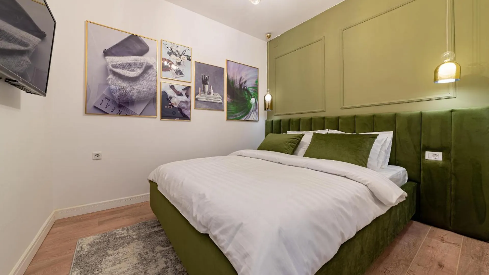 City Center Elegance - Stylish 2Br Apartment At Piata Amzei Bucureşti
