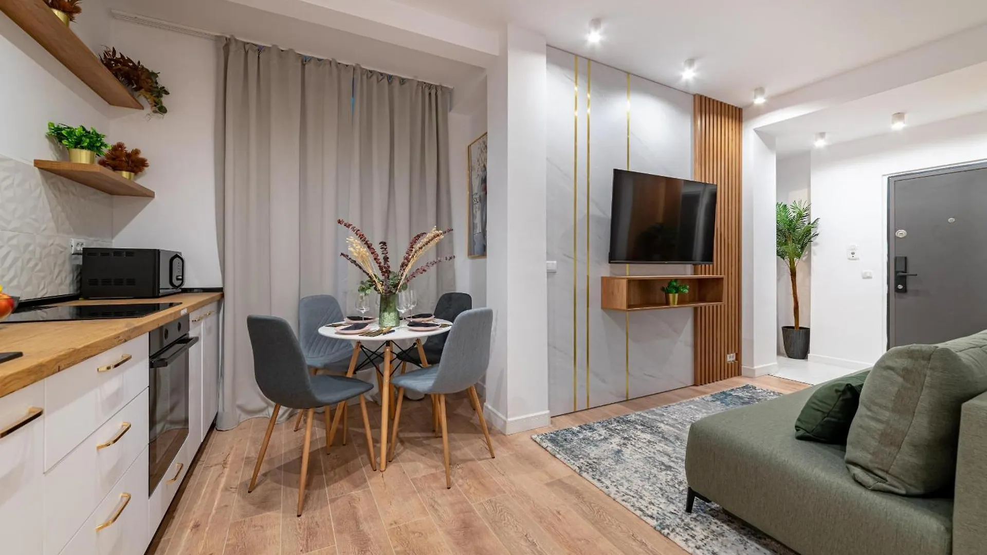 City Center Elegance - Stylish 2Br Apartment At Piata Amzei Bucureşti